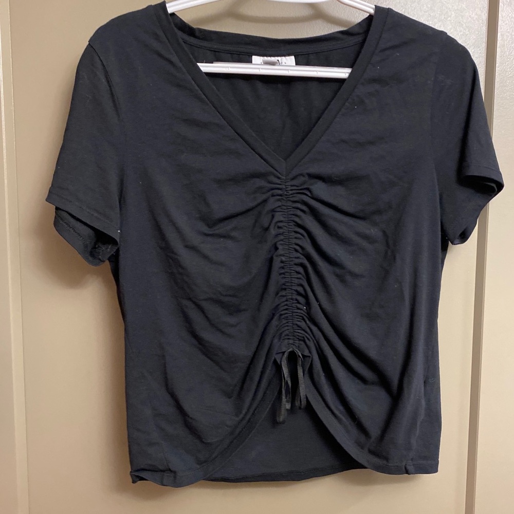 black crop top